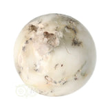 Dendriet opaal agaat bol 344 gram nr. 12 – driekwart aanzicht met geode-opening en verspreide dendrieten – Webshop Danielle Forrer
