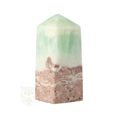 Calciet obelisk Caribbean blue 240 gram met natuurlijke patronen