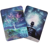 Sacred Spirit Oracle kaart Astral Travel mediterende figuur met geometrisch lichtpatroon en sterrenboom achterkant – Webshop Danielle Forrer