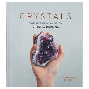Crystals Yulia van Doren voorkant – Engelstalig boek kristalhealing mineralen chakra's hardcover 143 pagina's – Webshop Danielle Forrer