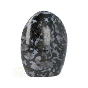 Gabbro merliniet sculptuur nr. 15 van 425 gram uit Madagaskar