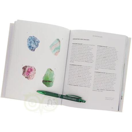 Kristalhealing - Yulia van Doren - binnenpagina kristallen overzicht – Webshop Danielle Forrer